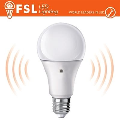 Lampada LED con Doppio Sensore Crepuscolare 9W 4000K